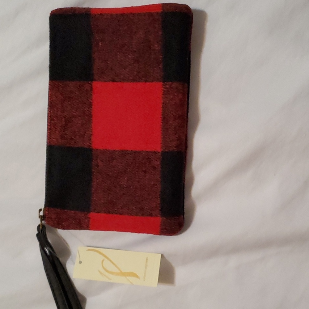 Collection 18 Wristlet